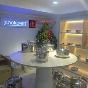 womenlifeshowroom Vina Cookever 1. photo. H.Chi 1