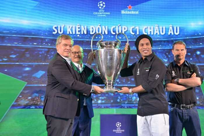 womnelifeHeineken mang cup UEFA Champions League den viet nam Tin 140417 ok