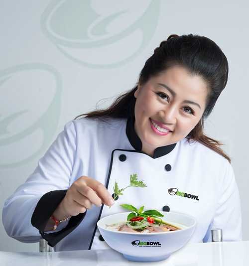 womenlifeBig Bowl ambassador Tịnh Hải