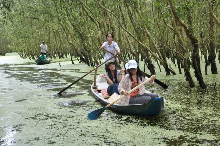 wNgao du mien Tay trong mua nuoc noi