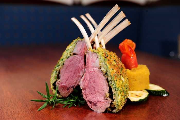 Ngon lạ sườn cừu nướng thảo mộc @ NHÀ HÀNG NƯỚNG AMIGO 10 wAmigo Herb crusted Lamb Rack