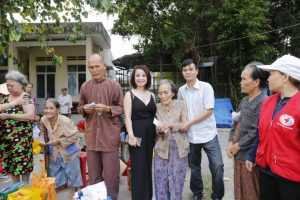 sandy nguyễn từ thiện quy nhơn24