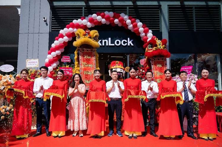 Khai trương cửa hàng nhượng quyền LocknLock Vinhomes Symphony 18 image001 2