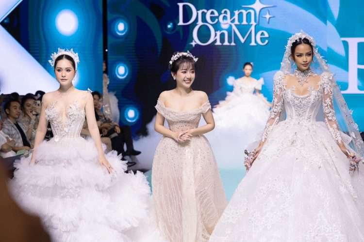 Bộ sưu tập “Fly me to the dream”của JoliPoli xuất hiện trong Nail show “Dream on Me” 40 fly me to the dream JoliPoli 20220730 wl e1659323211675