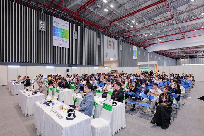 K-Med Expo Vietnam 2023: Hơn 8000 khách tham dự 14 K Med Expo Vietnam 2023 1