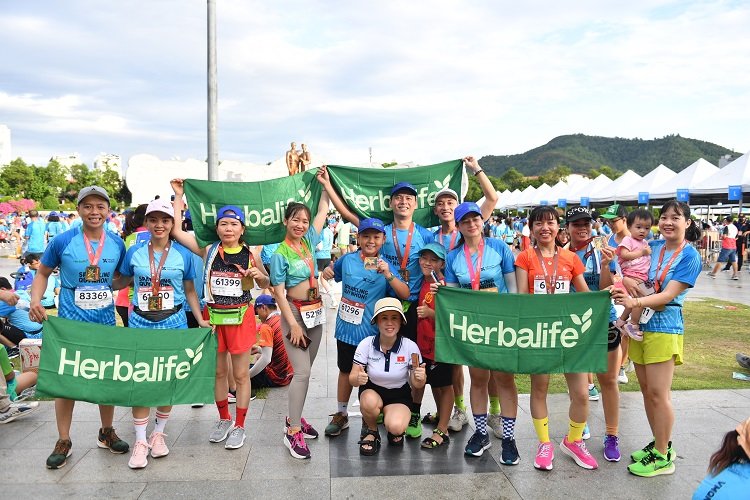 Herbalife Việt Nam đồng hành cùng Giải chạy VnExpress Marathon Sparkling Quy Nhơn 2023 16 PHO 3111