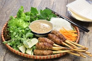 Nem nướng Đặc sản Nha Trang hút hồn du khách thành phần không thể thiếu trong ngày Lễ hội
