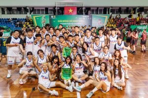 Không chỉ các bạn trai nhiều bạn gái cũng lựa chọn theo đuổi đam mê bóng rổ
