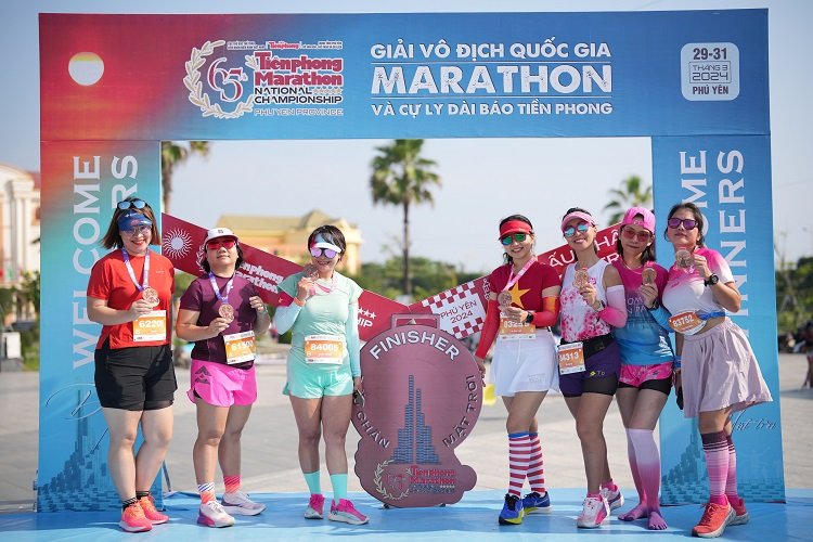 Herbalife Việt Nam đồng hành cùng Tiền Phong Marathon năm thứ tư liên tiếp để khuyến khích lối sống năng động lành mạnh trong cộng đồng. 9 Hinh su kien 34